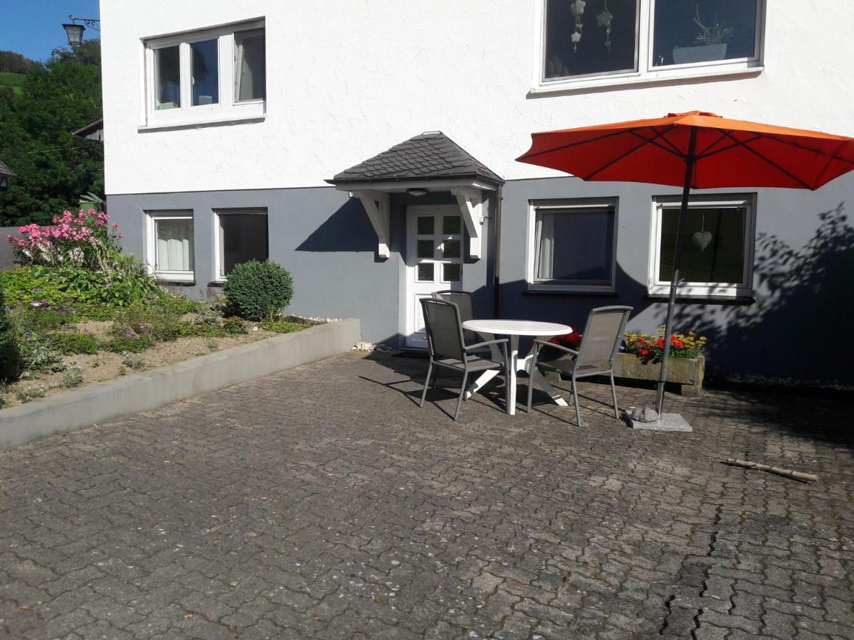 Modern Apartment In Sellinghausen With Terrace Шмаленберг Стая снимка