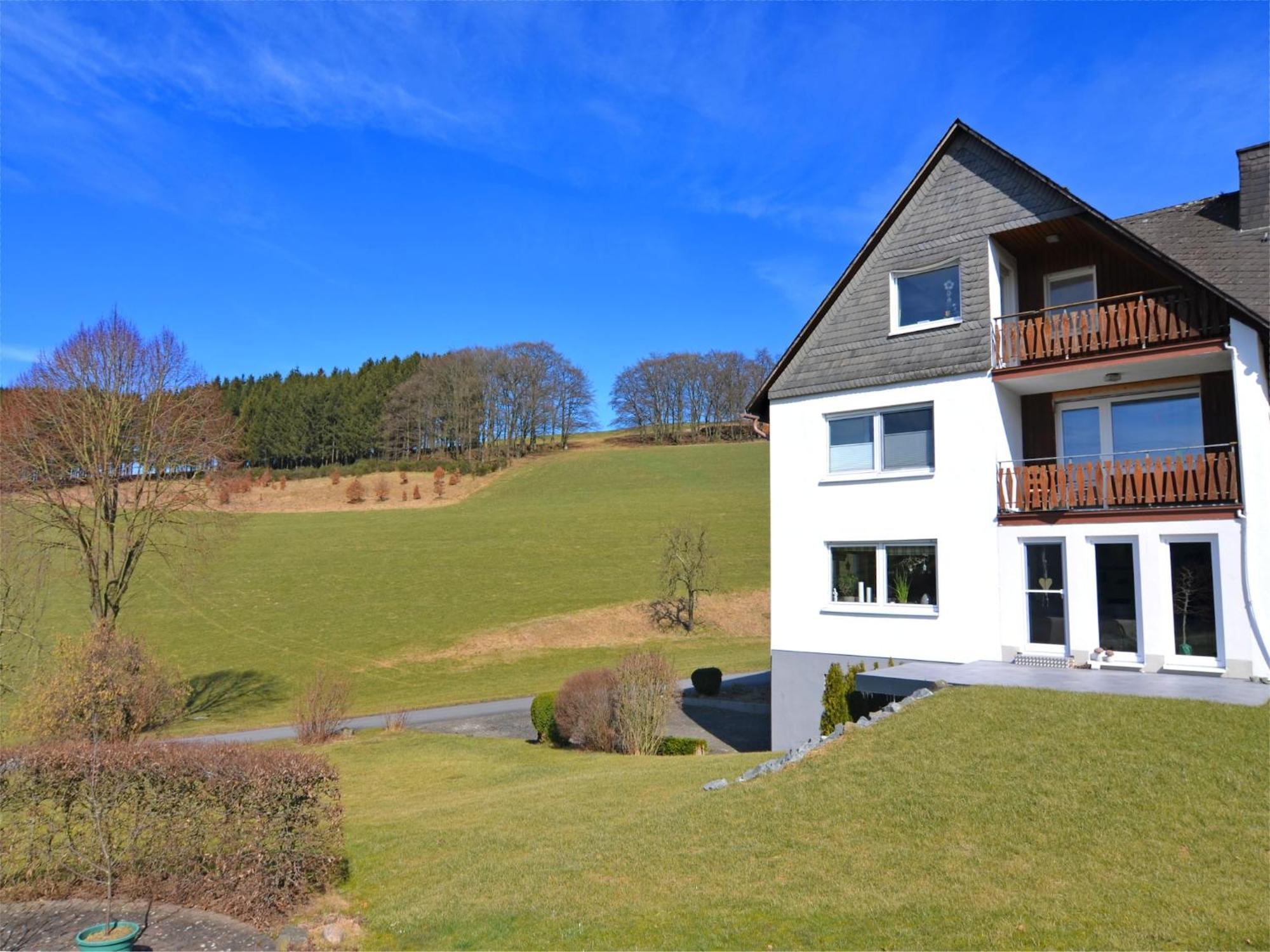 Modern Apartment In Sellinghausen With Terrace Шмаленберг Екстериор снимка